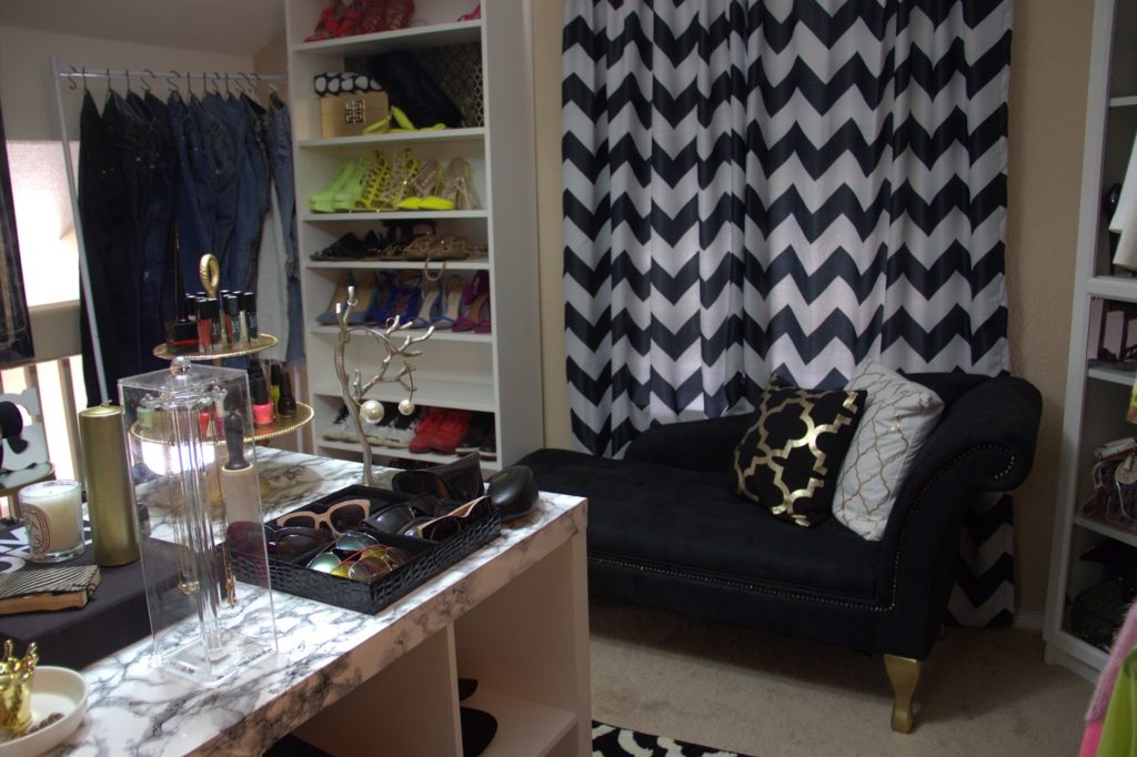 closet island, walk-in closet